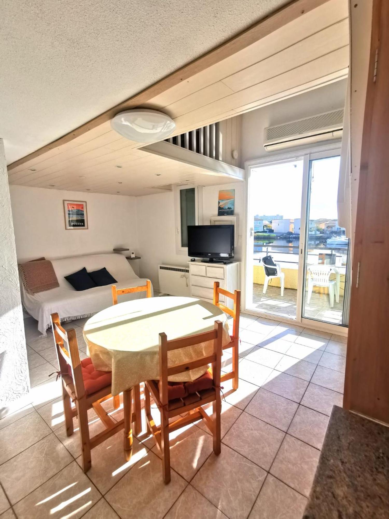Appartement Coup De Coeur Les Pieds Dans L'Eau Le Barcares Luaran gambar