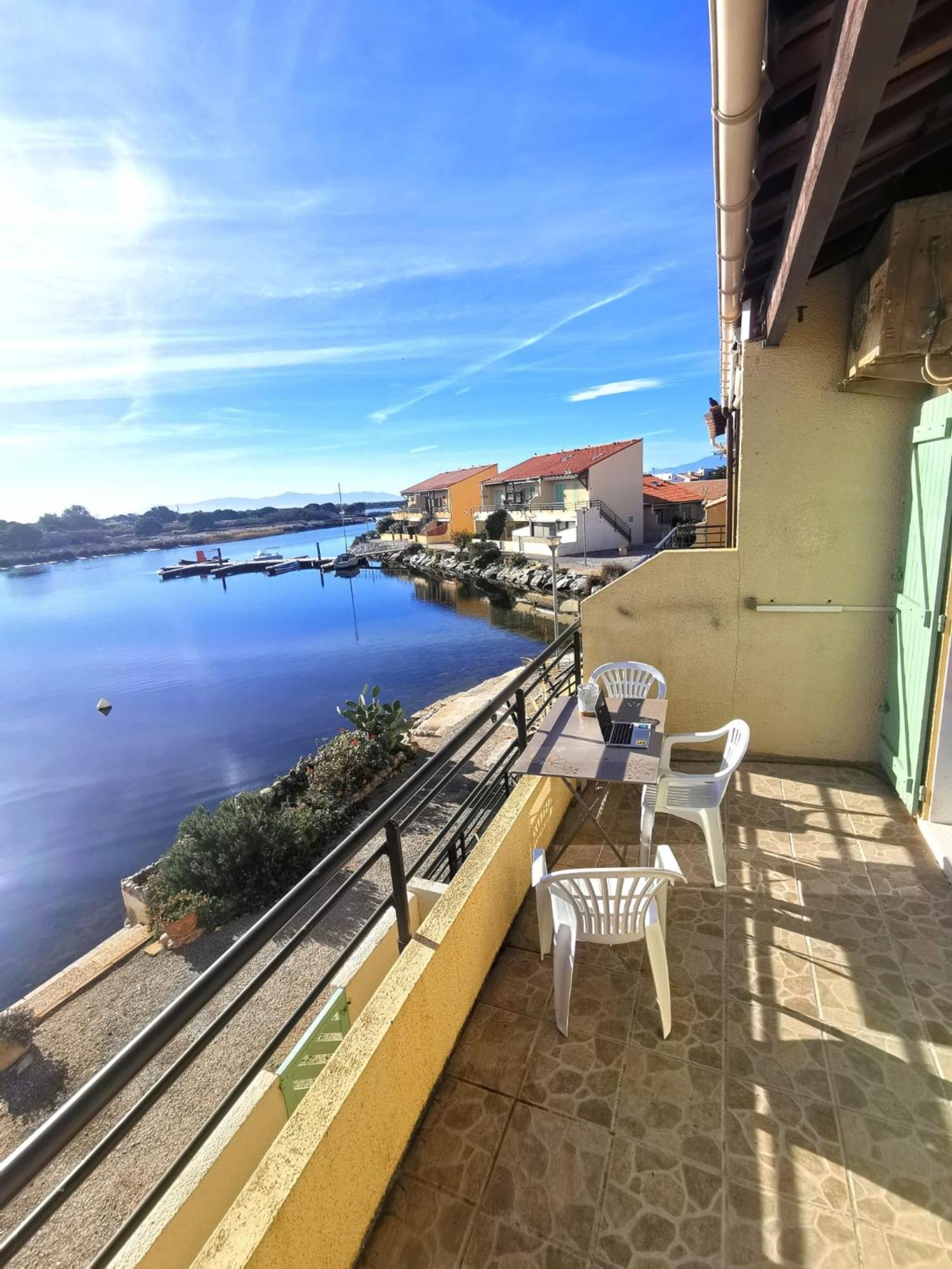 Appartement Coup De Coeur Les Pieds Dans L'Eau Le Barcares Luaran gambar